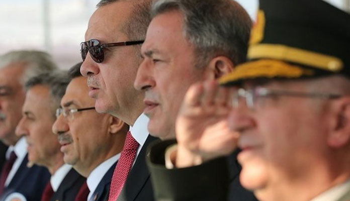 Hulusi Akar: Yunanistan'dan beklentimiz yanlış anlaşılmaya sebep olacak eylemlerden kaçınmasıdır