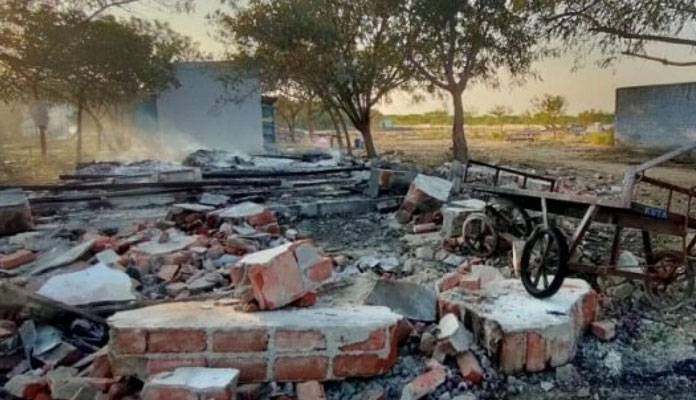 Hindistan’da patlama meydana gelen havai fişek fabrikasının enkazından 8 ceset daha çıktı