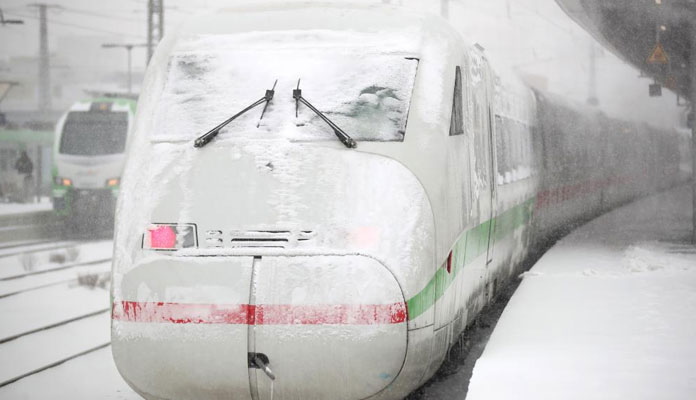 Almanya'da hayat durma noktasına geldi: Tren seferleri iptal edildi
