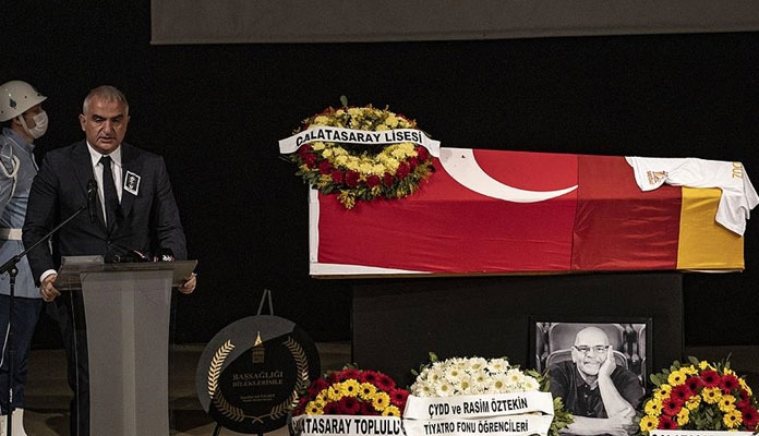 Usta oyuncu Rasim Öztekin son yolculuğuna uğurlandı