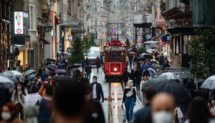 Doç. Dr. Varol: Mutasyon her zaman virüsün gücünü kaybetmesine yol açmıyor