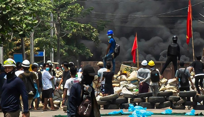 Myanmar'da darbe karşıtı protestolara güvenlik güçlerinin müdahalesinde can kayıpları 459'a yükseldi