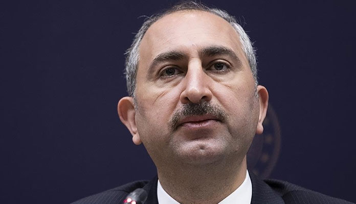 Adalet Bakanı Gül: Alçak bir terör saldırısıyla şehit düşen Cumhuriyet Savcımız Kiraz'ı saygıyla anıyorum