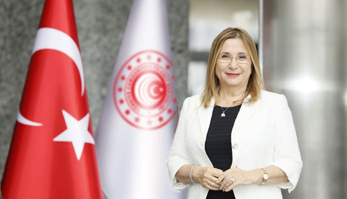 TC Ticaret Bakanı Ruhsar Pekcan KKTC'de