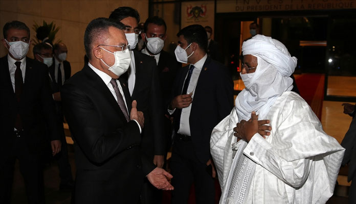 Cumhurbaşkanı Yardımcısı Oktay Nijer'de
