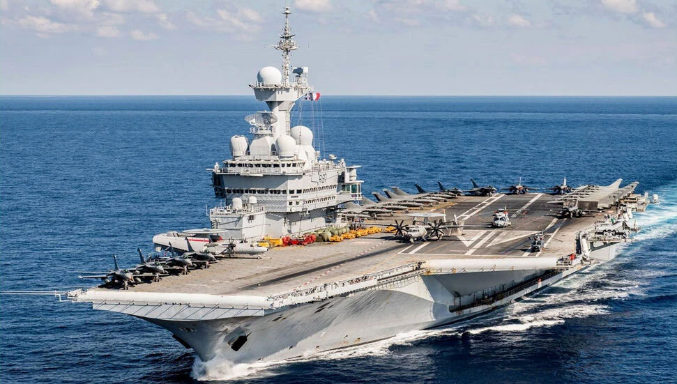 Fransız uçak gemisi “Charles de Gaulle” üçüncü kez Güney Kıbrıs’ta