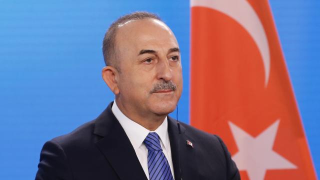Bakan Çavuşoğlu'ndan Kanada'da ırkçı saldırıda hayatını kaybedenlere taziye