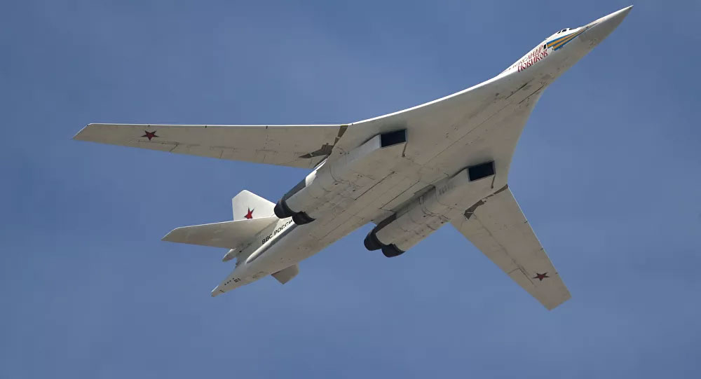 Rus stratejik bombardıman uçakları Arktika'da kruz füzesi fırlattı