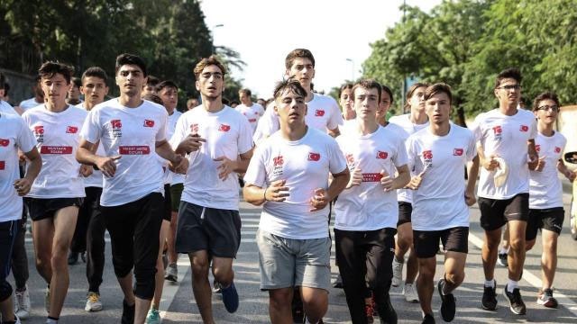 15 Temmuz şehitleri için 'Vatan Koşusu' düzenlendi