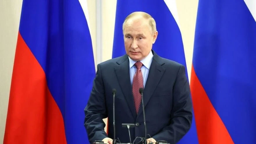 Putin: Rusya, Kıbrıs sorununa adil ve uygulanabilir bir çözüm bulunmasından yana