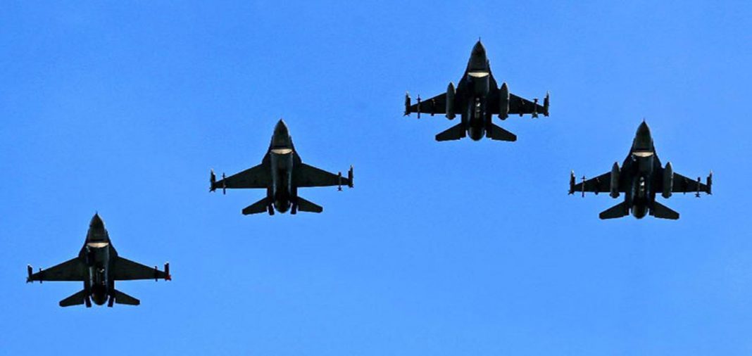 ABD, orta ve uzun vadede Ukrayna'ya savaş uçağı vermeyi değerlendiriyor