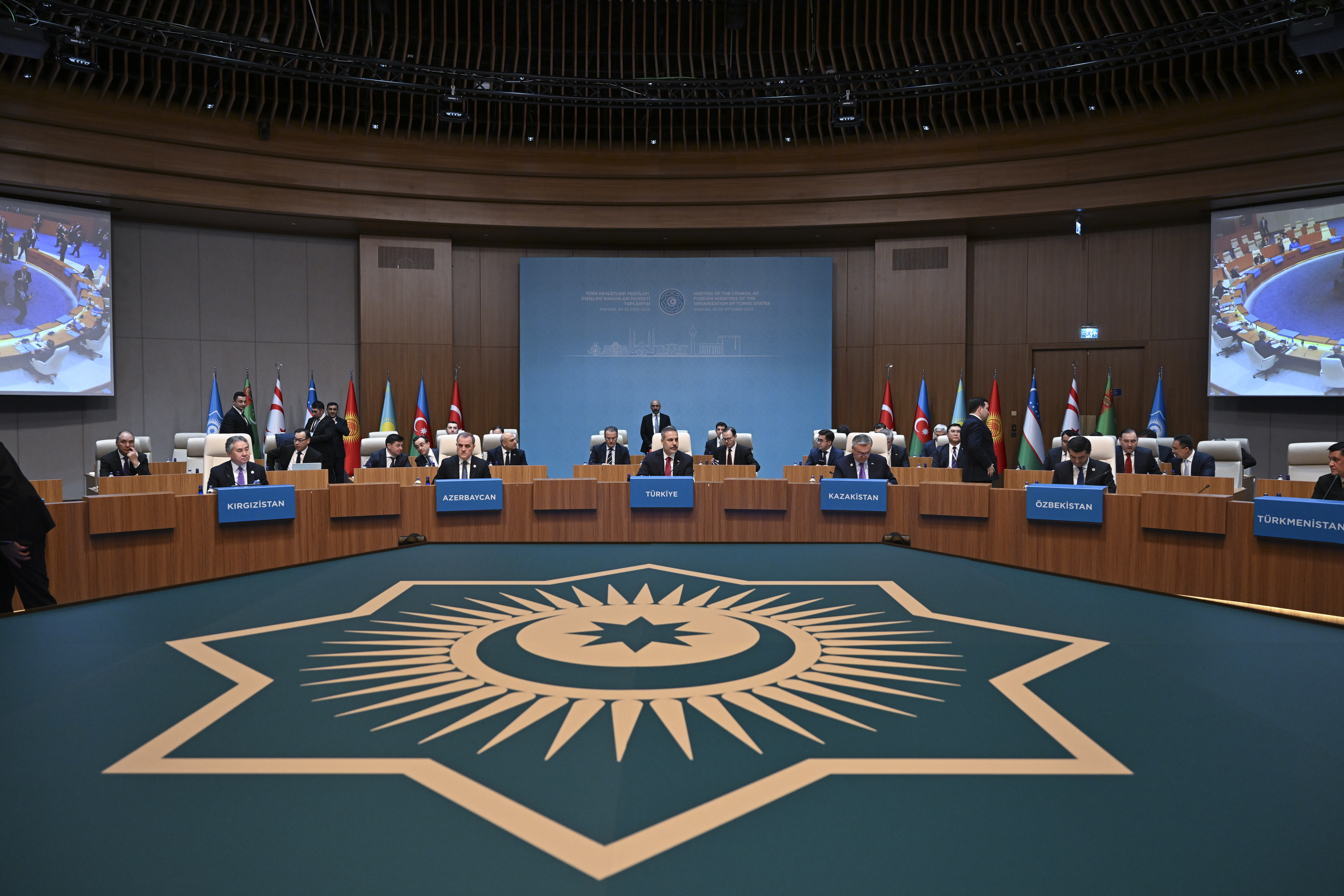 Ankara'da düzenlenen TDT Dışişleri Bakanları Konseyi Toplantısı başladı