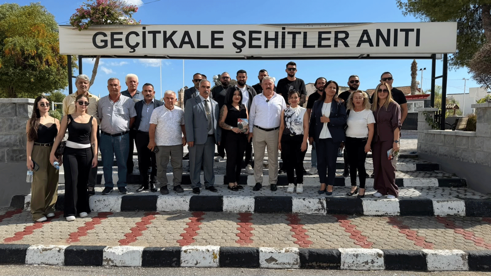 Bağımsız aday Baysal Geçitkale’de halk ve esnafla buluştu