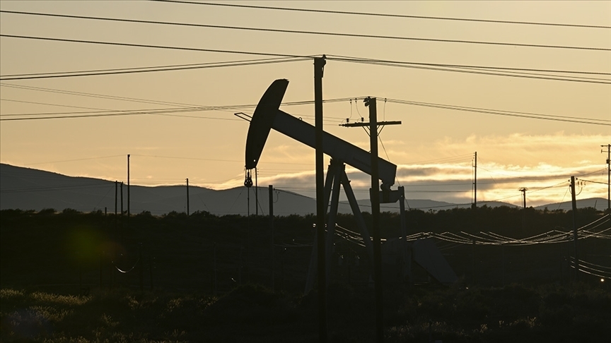 Brent petrolün varili 111,22 dolardan işlem görüyor