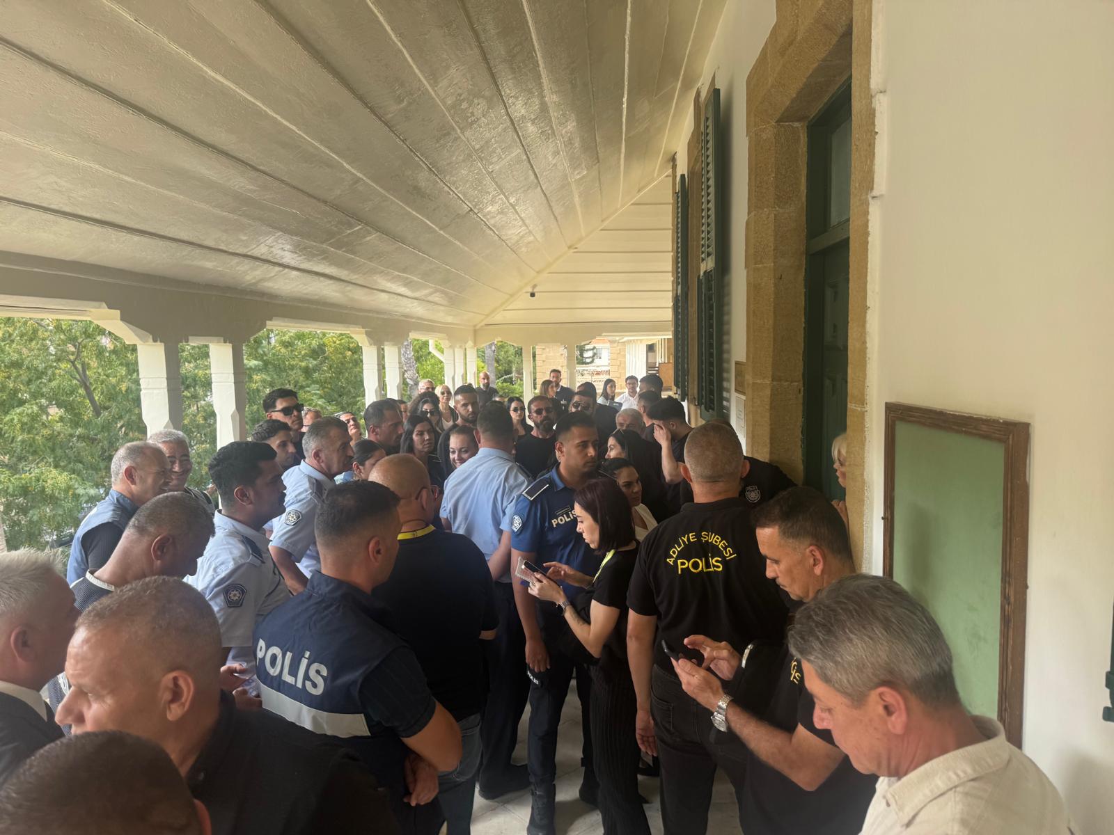 Fatma Ünal’ın sahte diploma davasında karar 13.30’da açıklanacak... Mahkeme sanığı tüm davalardan suçlu buldu
