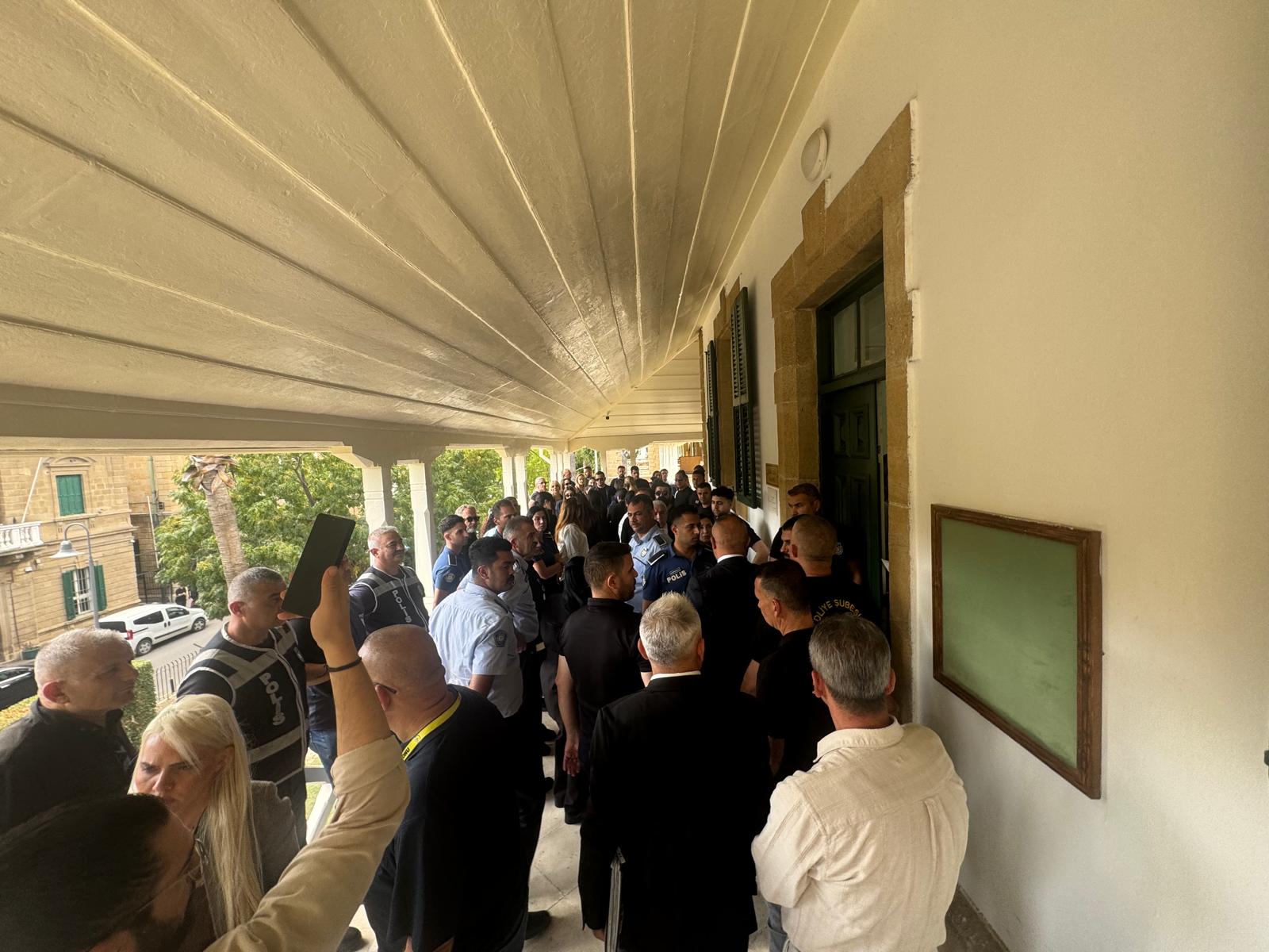Fatma Ünal’ın sahte diploma davasında karar 13.30’da açıklanacak... Mahkeme sanığı tüm davalardan suçlu buldu