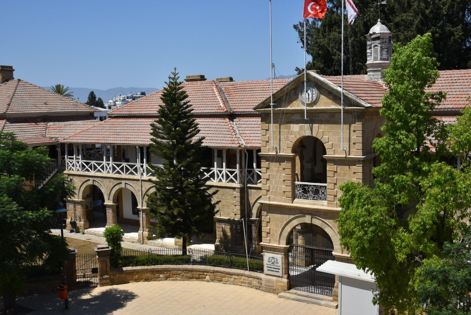 Fatma Ünal’ın sahte diploma davasında karar 13.30’da açıklanacak... Mahkeme sanığı tüm davalardan suçlu buldu