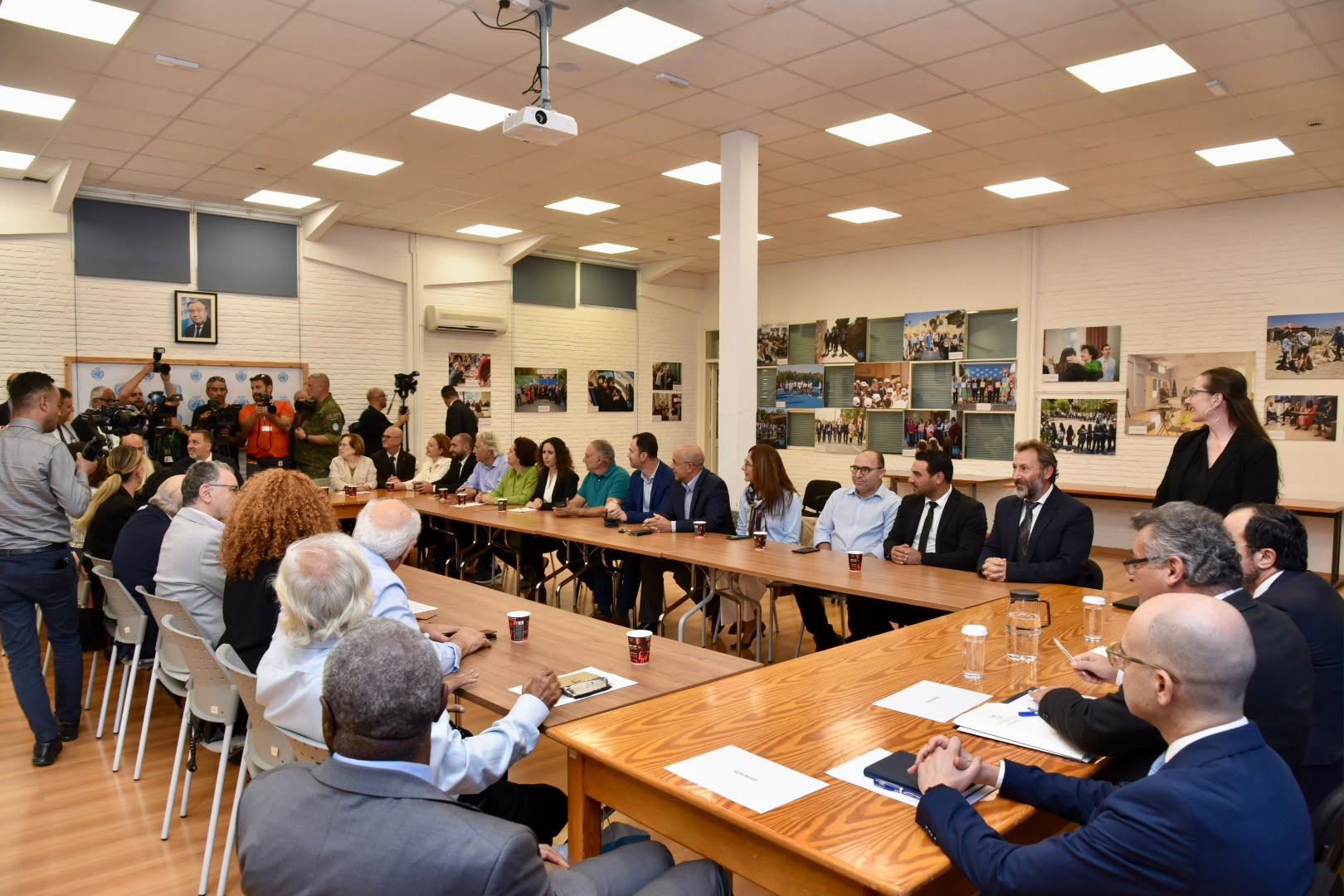 Liderler, iki toplumlu komitelerin temsilcileriyle bir araya geldi