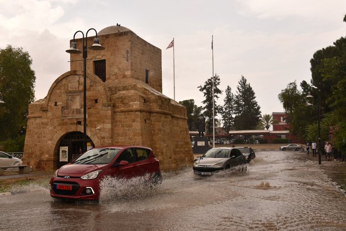 Meteoroloji, yarın saat 12.00’den 17.00’ye kadar kuvvetli yağış uyarısında bulundu