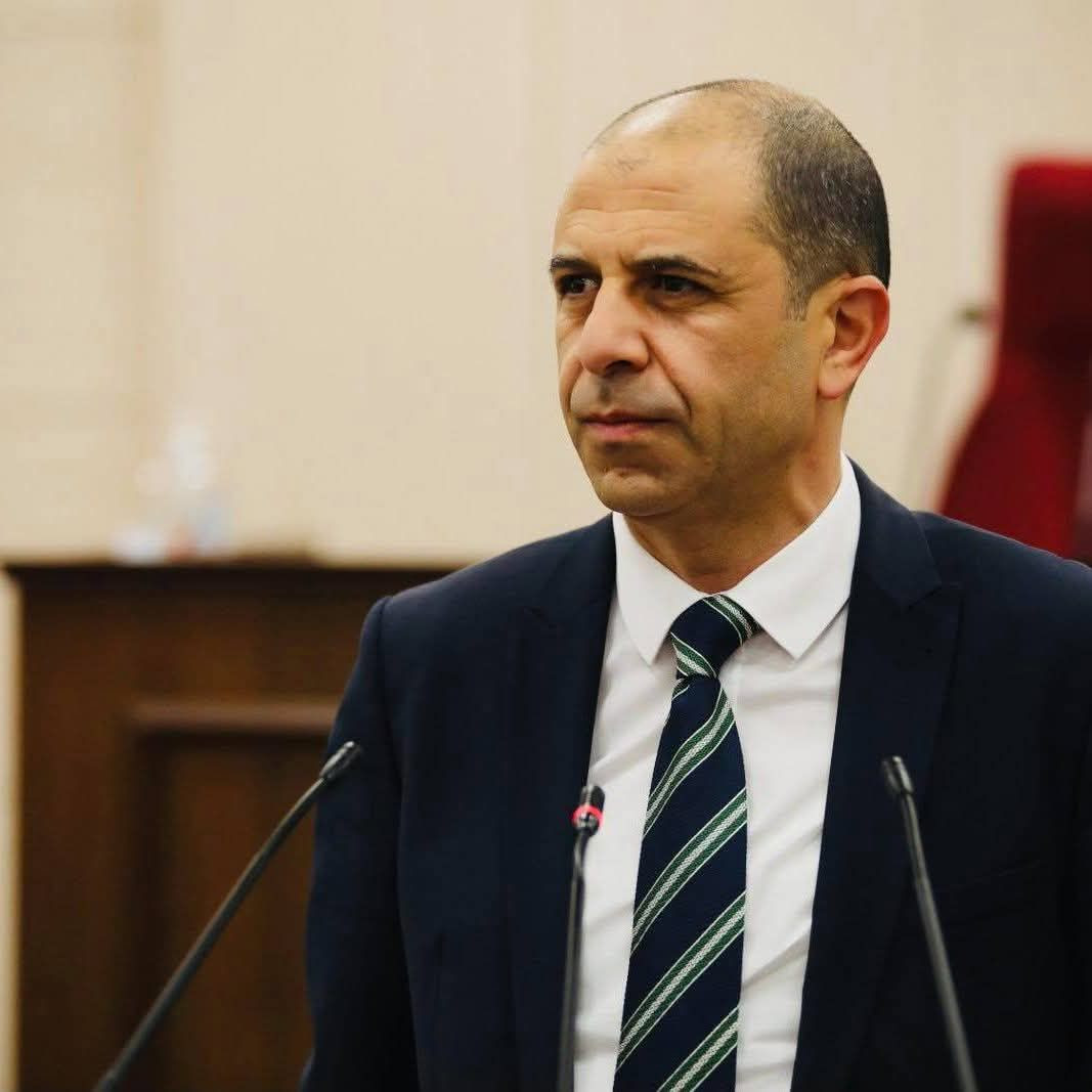 Özersay, teknoloji şirketlerine yönelik serbest bölge projesini anlattı