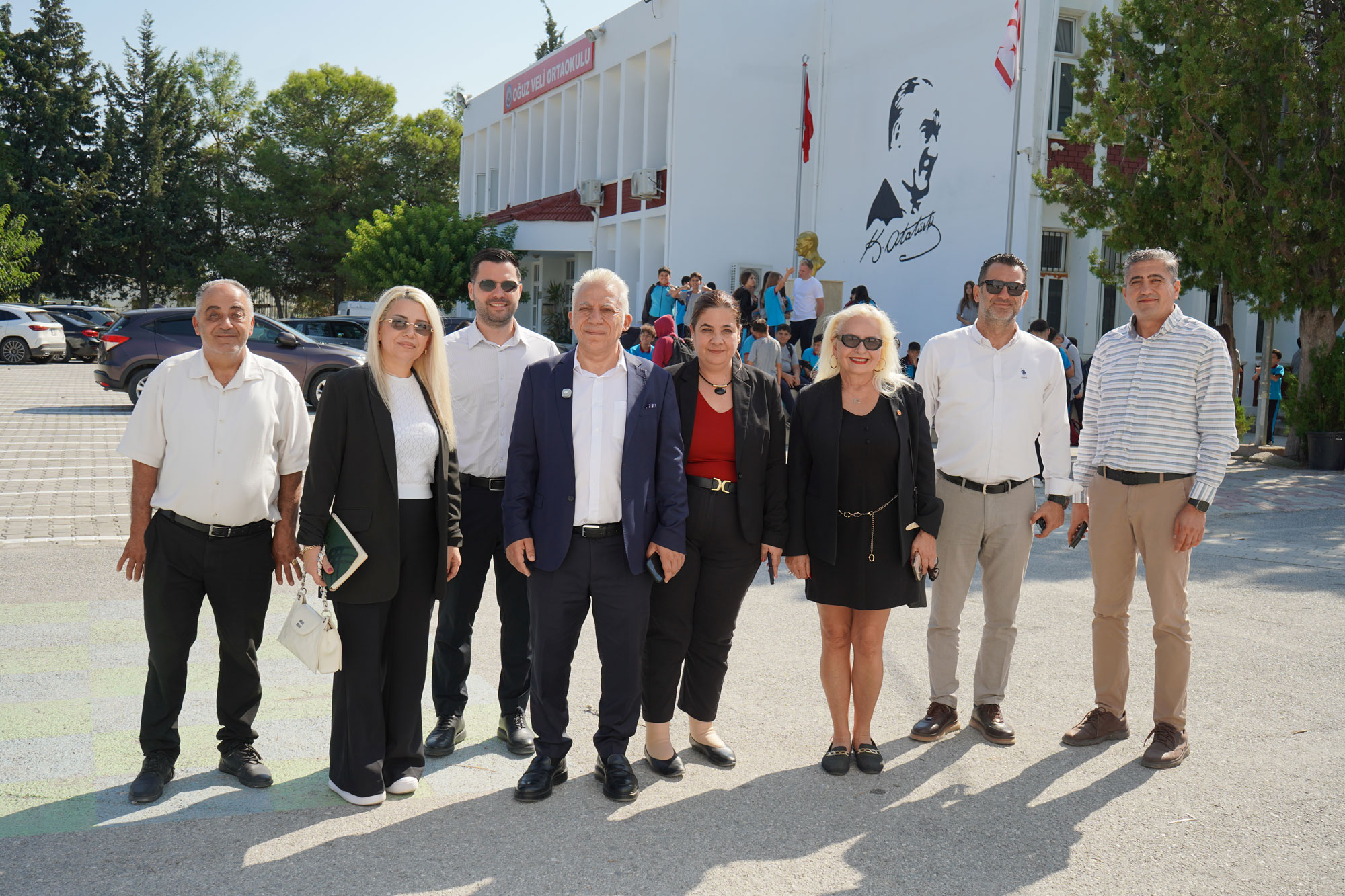 Paşaoğlu, Girne Dr. Akçiçek Hastanesi’ni ve Oğuz Veli Ortaokulu’nu ziyaret etti