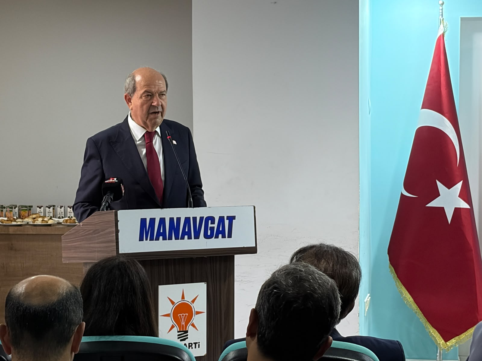 Tatar, Doğu Akdeniz'deki doğal gaz rezervlerinin Türkiye üzerinden AB'ye taşınması yönünde fizibilite çalışmaları olduğunu söyledi