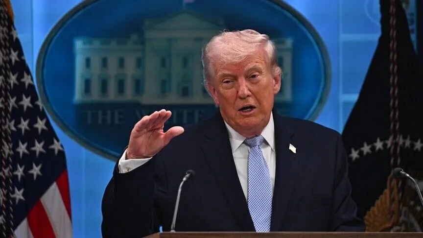 Trump, Fransa'daki olaylar için "ayaklanma değil, devrim gibi" yorumunu yaptı